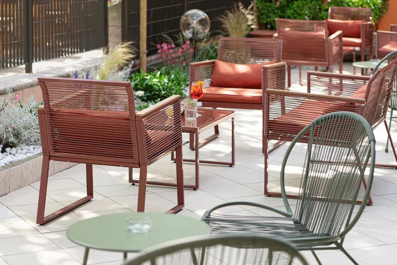Lime Hotel Rimini 3*,