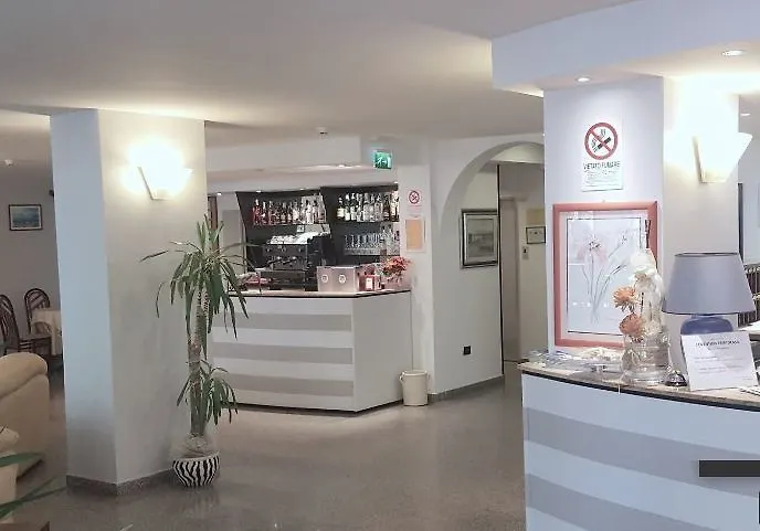 Lime Hotel Rimini 3*,  Italy